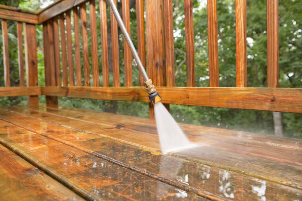 Best Deck and Patio Pressure Washing in Santa Anna, TX